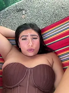 צ'אט XXX בשידור חי של SARA_BIG_ASS_