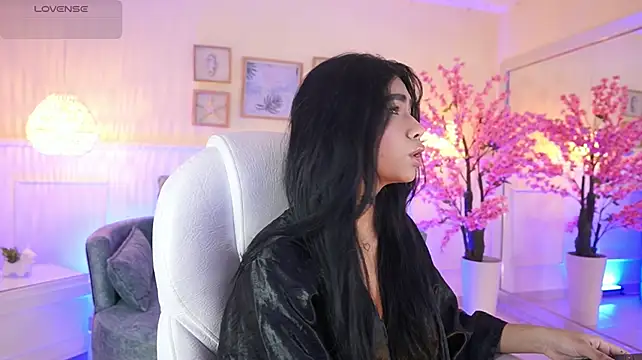 MeganLowell XXX чат на живо