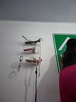Chatroom XXX en direct de Kinky_DoctorX