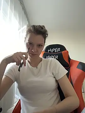 XXX chat uživo modela MaryHiggins