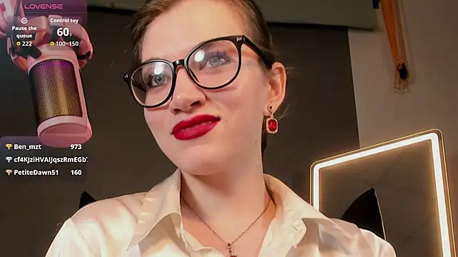 CathyAdams Adlı Modelin Canlı XXX Sohbeti