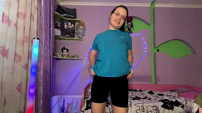 RoseLyyn Chat XXX live