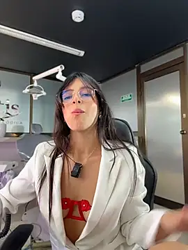 iris_cuteface Chat XXX live