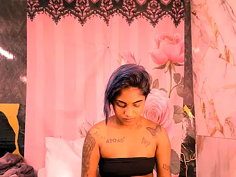แชท XXX สดของ indian_barbie