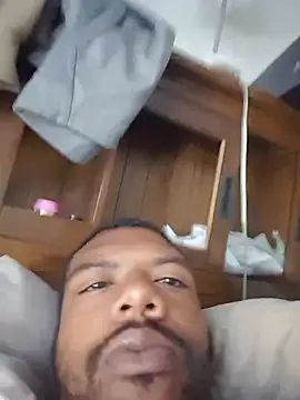 MrBigDickShow Show in webcam