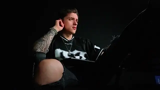 Chat XXX Live FelixStarkk