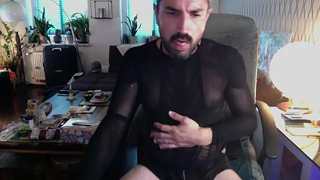 Chat XXX en directo de tomz0819