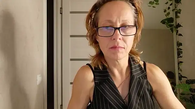 LioraWeiss Live XXX-Chat