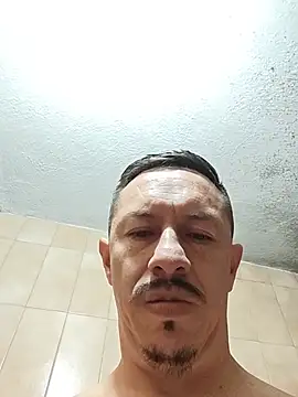 Chat +18 de RokyVergao ao vivo