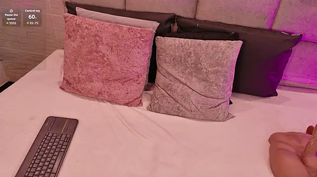 Bianca_Rouge_: απευθείας συνομιλία ΧΧΧ