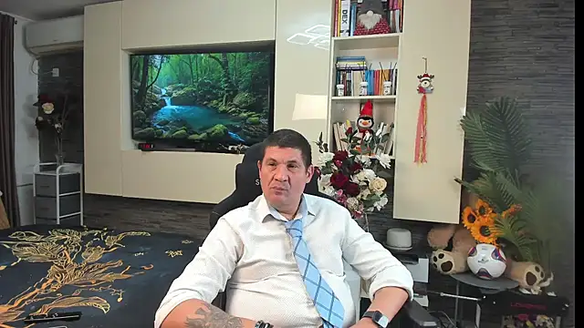 SpartacusDaddy48 Chat XXX live