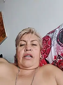 DirtyBIianca 即時 XXX 聊天