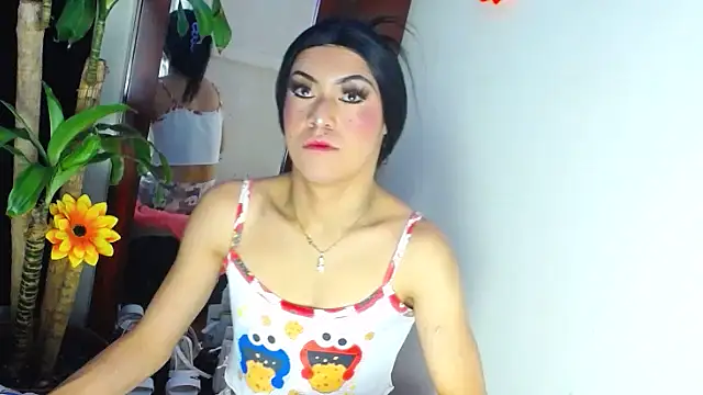 NathalialLooes Chat XXX in diretta
