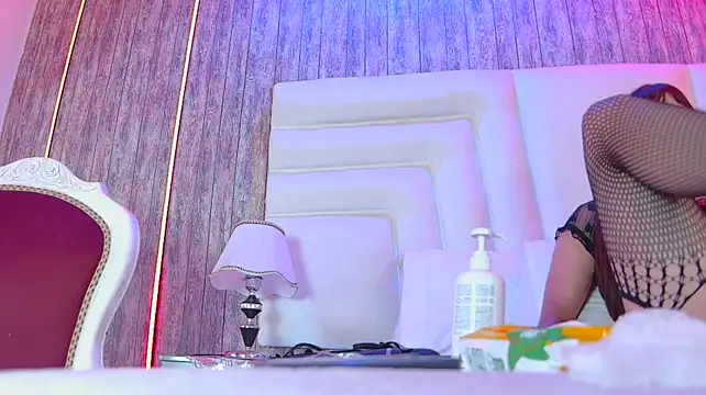 دردشة Mia_Monroee الجنسية المباشرة