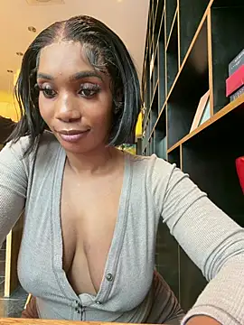 ___Nessa XXX чат на живо