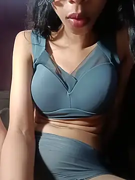 RituSharma1235 élő XXX-chatje