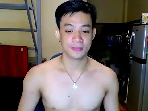 Show modela AsianCUMQUICKLY na web-kameri