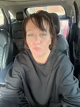 MilfOfDreams' Live XXX Chat