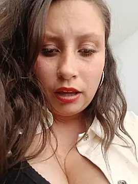 LIA--23's Live XXX Chat