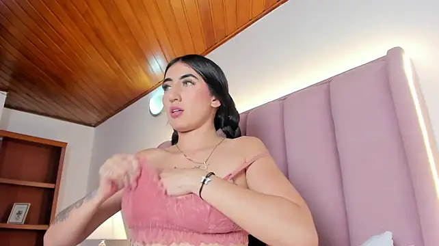 Chat +18 de MeganBlue__ ao vivo