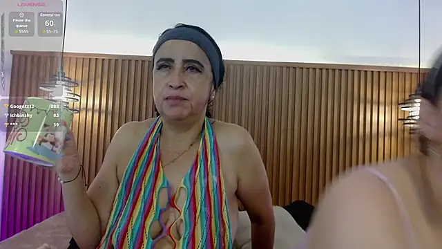 AnnytayIris69 Chat XXX in diretta