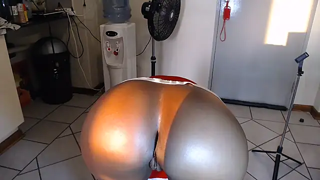XXX chat uživo modela FitSelina66
