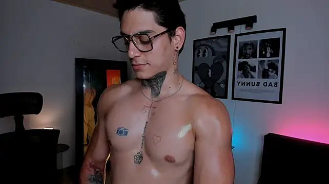 Simon_cortes live XXX chat
