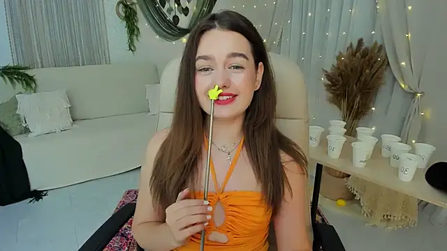 MiracleCurly XXX чат на живо