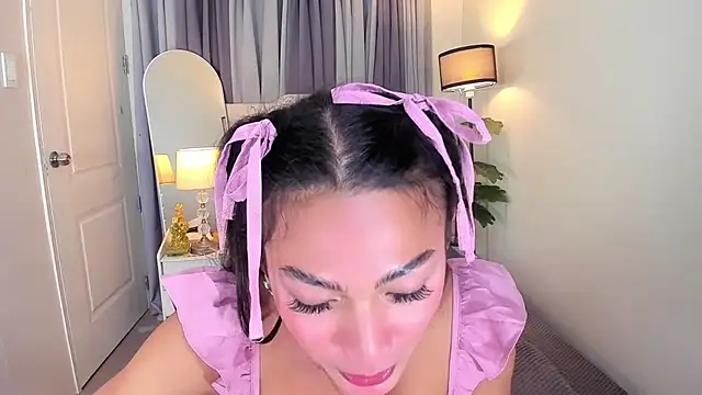 phenomenal_ivy live XXX chat