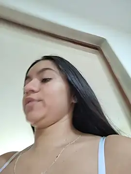 Chat +18 de DulceCaroX ao vivo