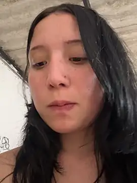 צ'אט XXX בשידור חי של mileidy0106