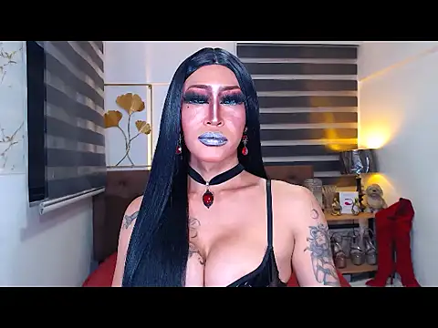 DominateMistressTania's Live XXX Chat