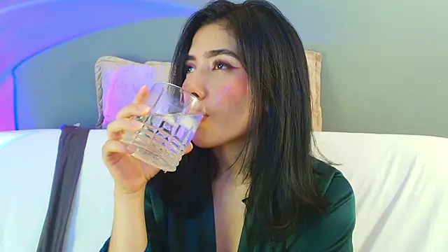 adara_johnson__'s Live XXX Chat