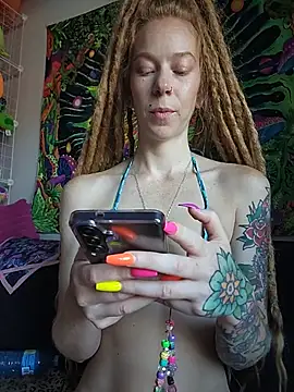 LucidLucy XXX чат на живо