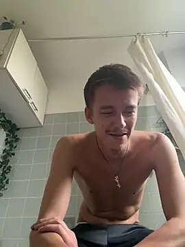Chat XXX en directo de Toyjungee