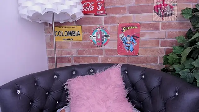 Chat XXX ao vivo de foxy_hannah