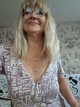 צ'אט XXX בשידור חי של gentleblonde