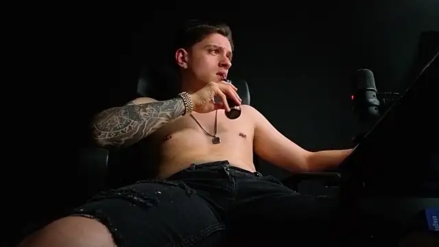 Chat XXX Live FelixStarkk