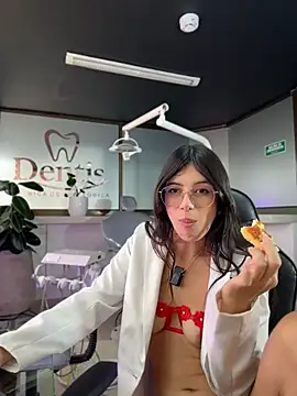 دردشة iris_cuteface الجنسية المباشرة