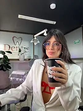 iris_cuteface Chat XXX in diretta