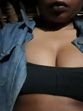 sirireha Chat XXX in diretta