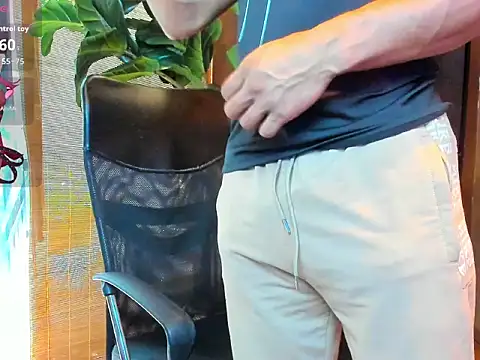 NicolasStonee – Naživo XXX chat