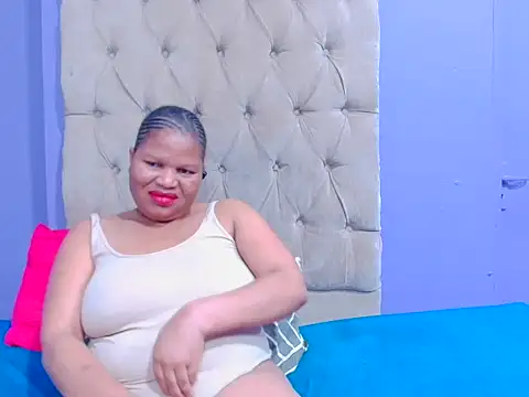 Chat XXX en directo de BubblyCheese