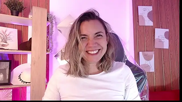 צ'אט XXX בשידור חי של milfsecret69