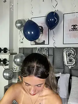 JuliaColemann live XXX chat