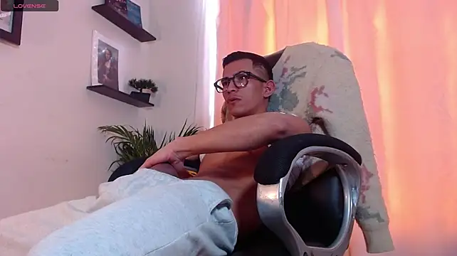 دردشة TOMBOYSEXX الجنسية المباشرة