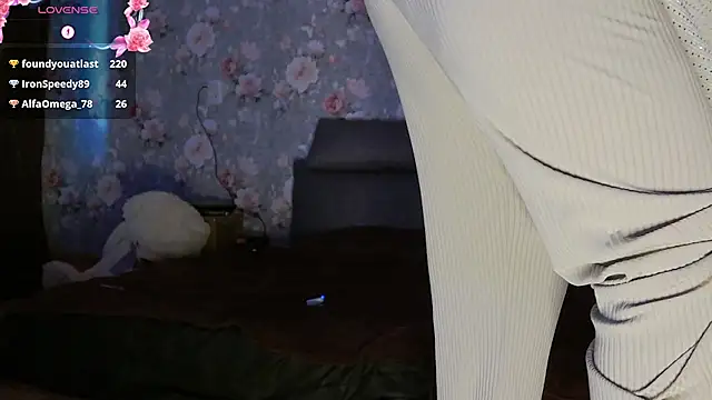 LesiaOxxi – Naživo XXX chat