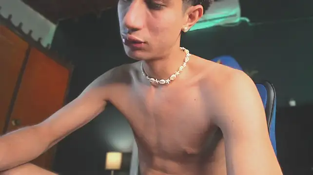 Chat +18 de NovaaWheler ao vivo
