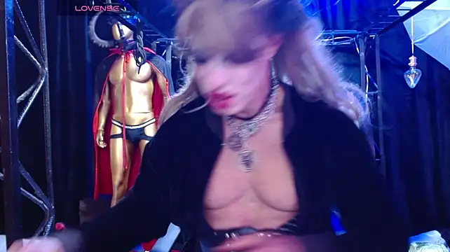 Show Webcam de LILITHMADAME