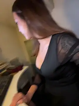Musae Adlı Modelin Canlı XXX Sohbeti